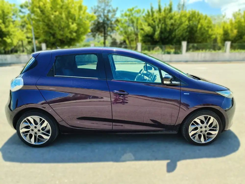 RENAULT zoe