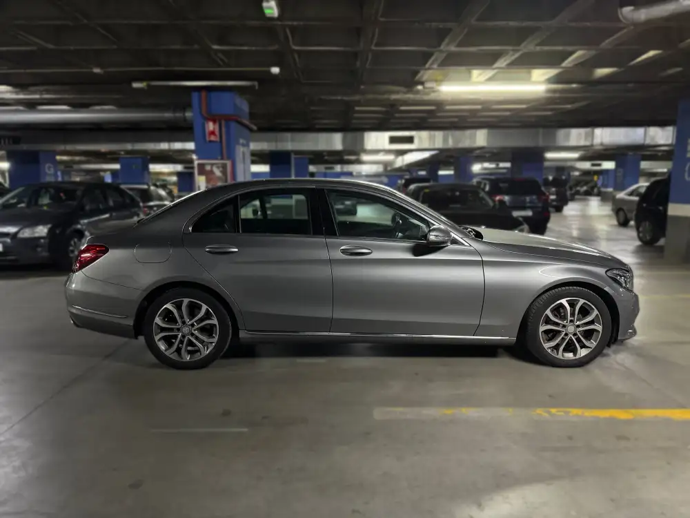 MERCEDES clase c