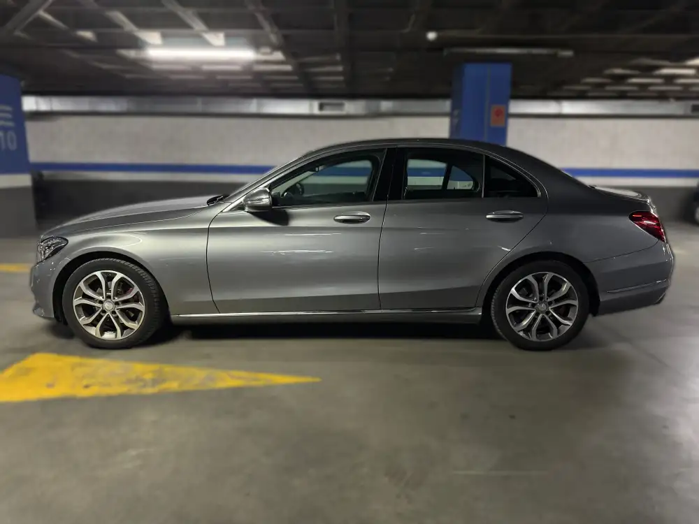 MERCEDES clase c