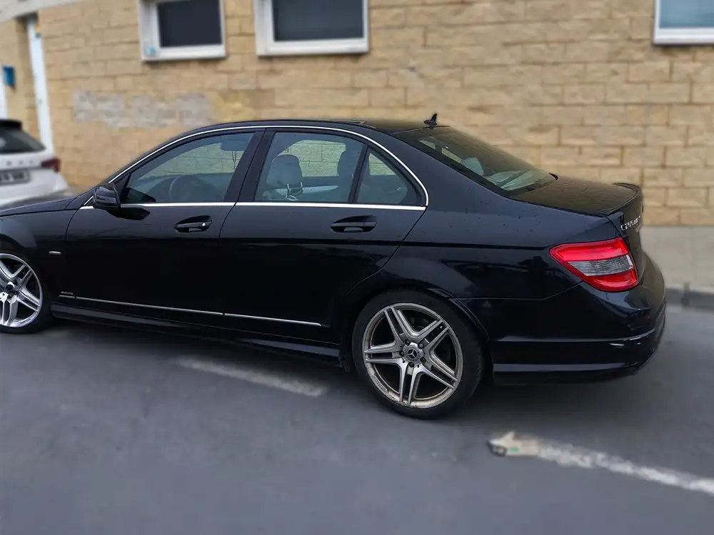 MERCEDES clase c - Foto 8 | Clidrive