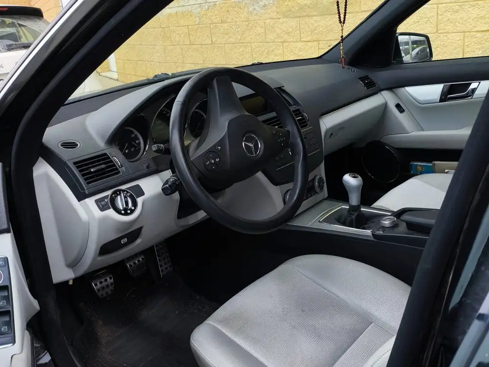 MERCEDES clase c - Foto 9 | Clidrive