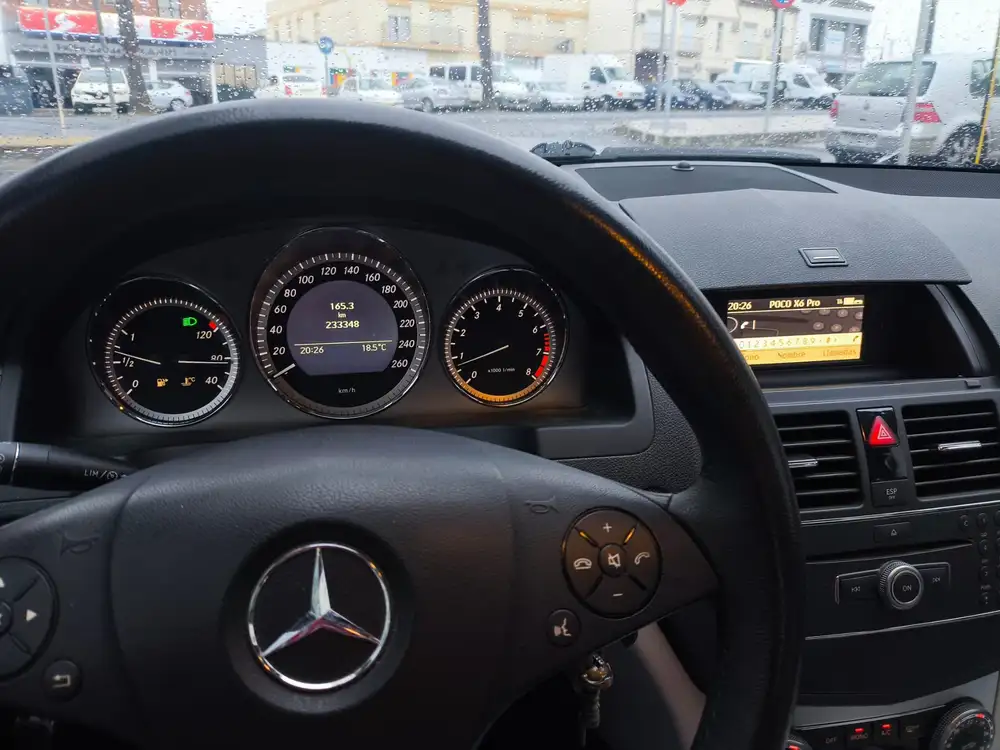 MERCEDES clase c - Foto 11 | Clidrive