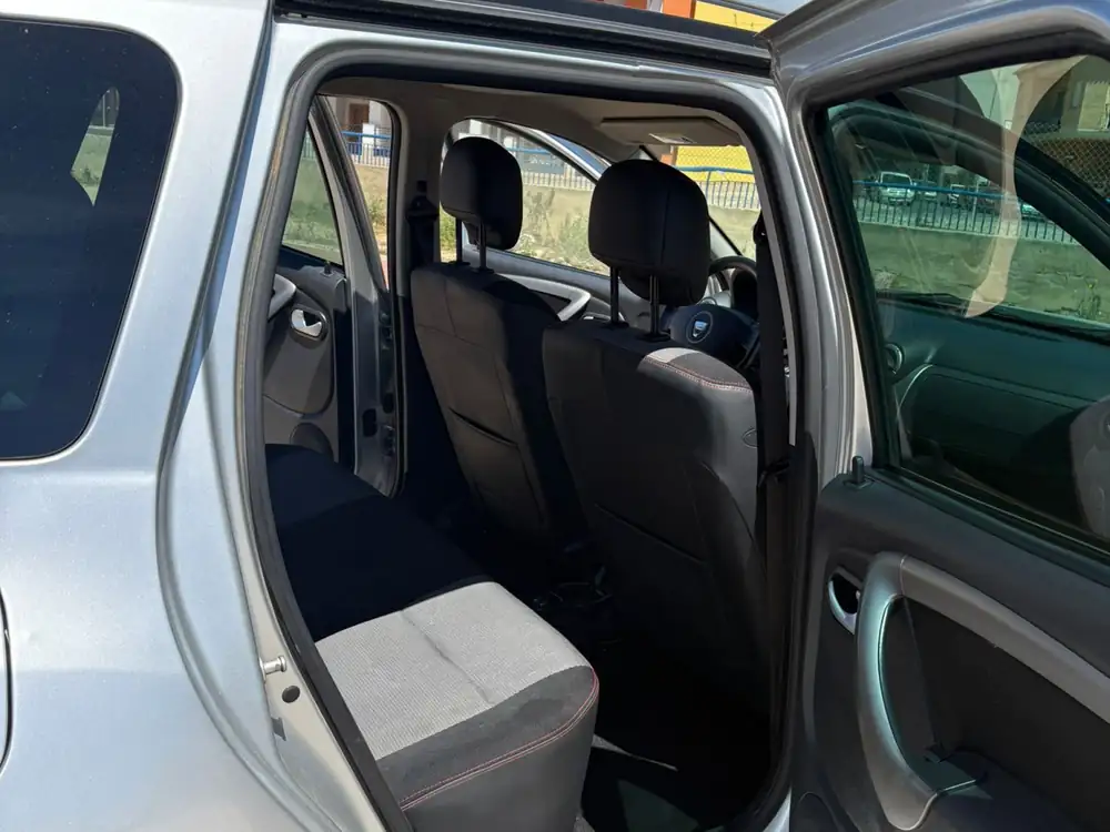 DACIA duster