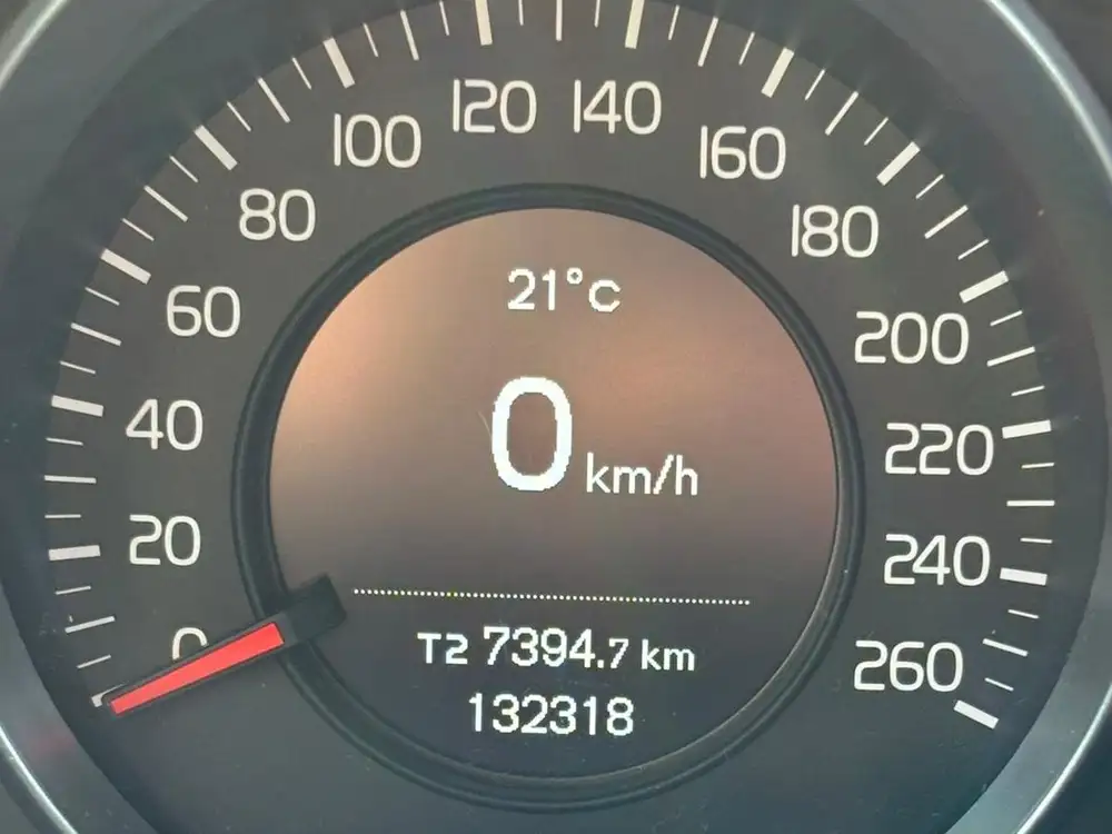 VOLVO V40 - Foto 9 | Clidrive