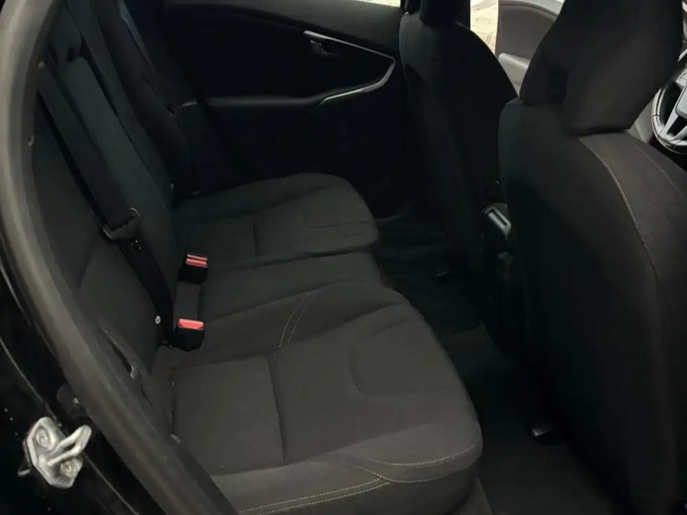 VOLVO V40 - Foto 12 | Clidrive