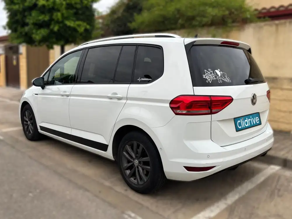 VOLKSWAGEN touran