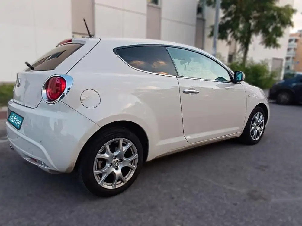ALFA ROMEO mito