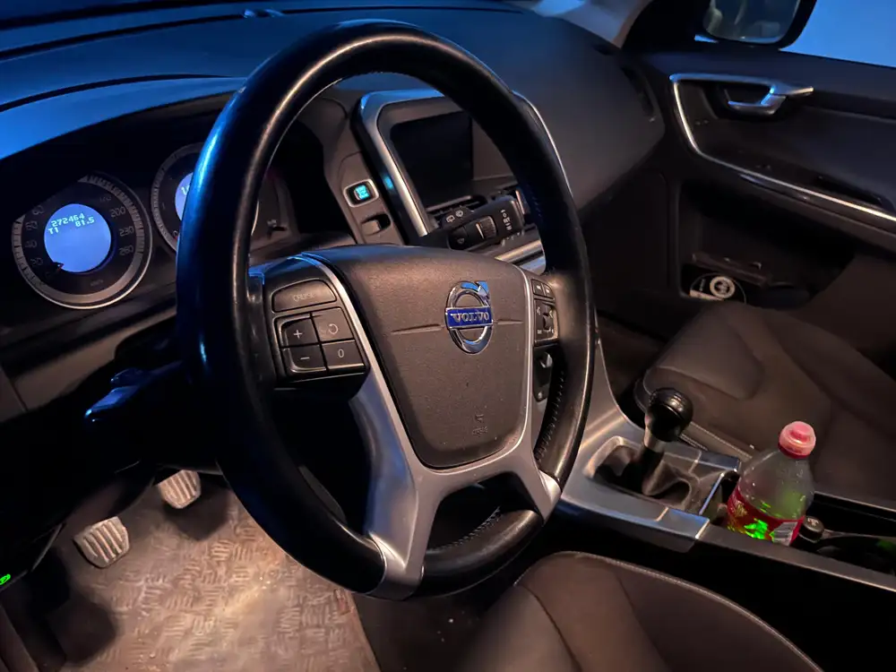 VOLVO xc60 - Foto 7 | Clidrive
