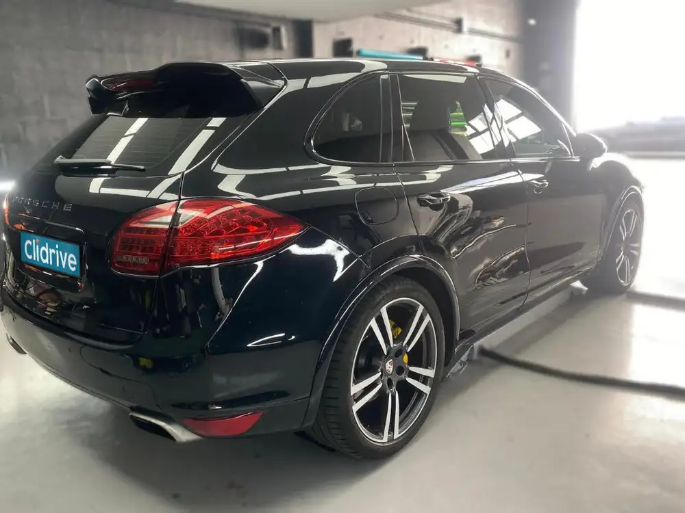 PORSCHE cayenne