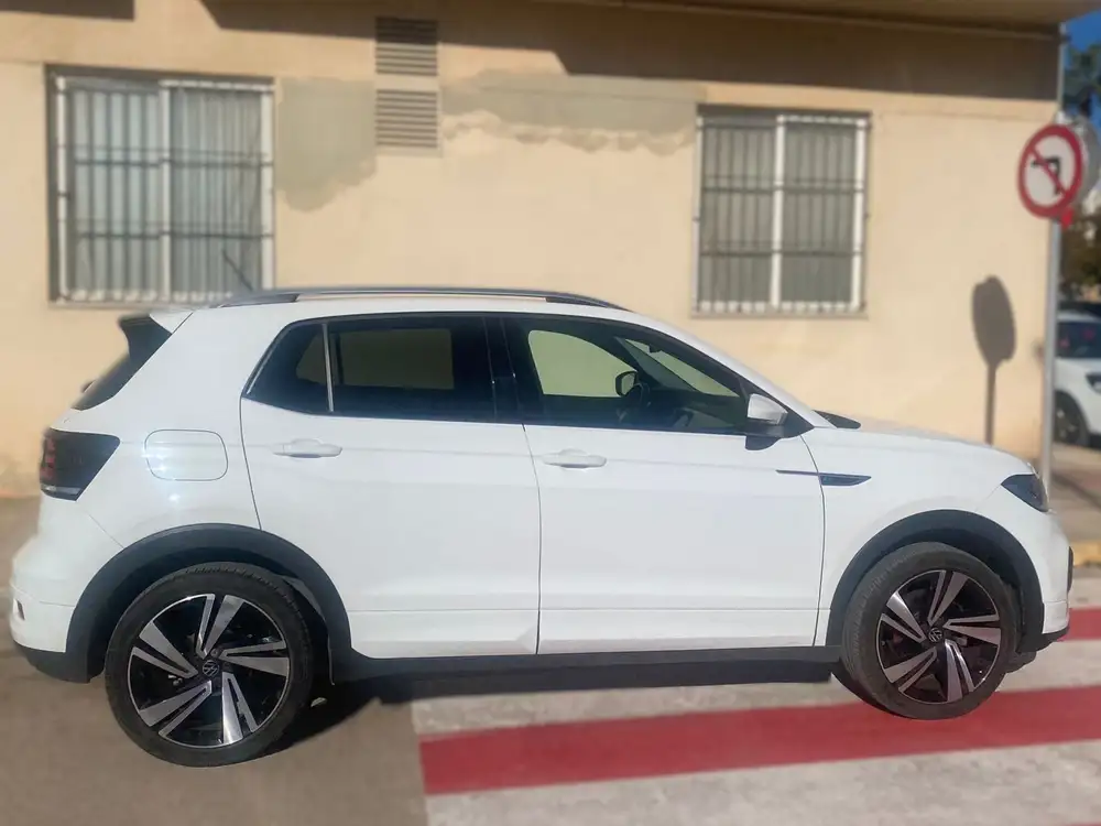 VOLKSWAGEN t-cross