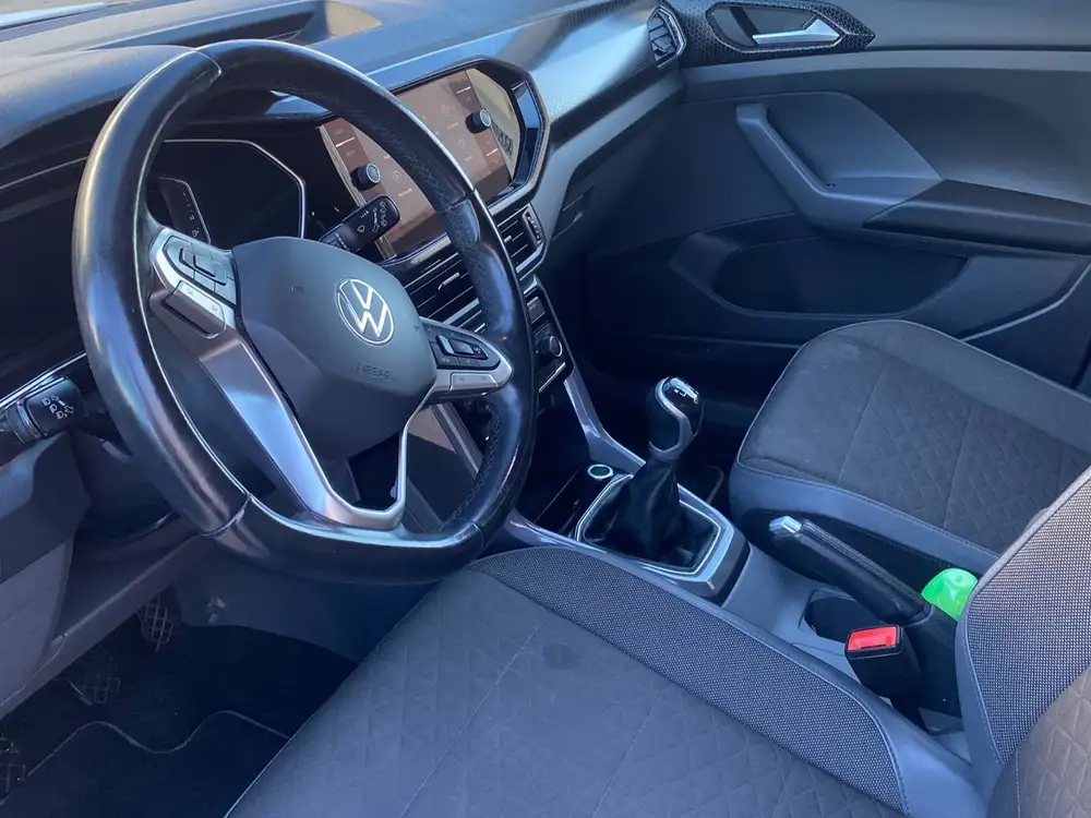 VOLKSWAGEN t-cross
