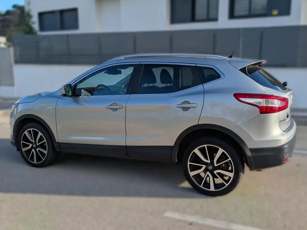 NISSAN qashqai