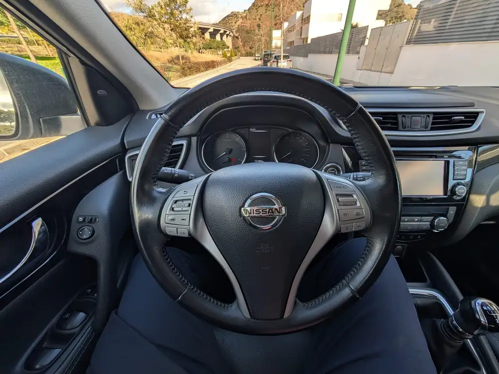 NISSAN qashqai