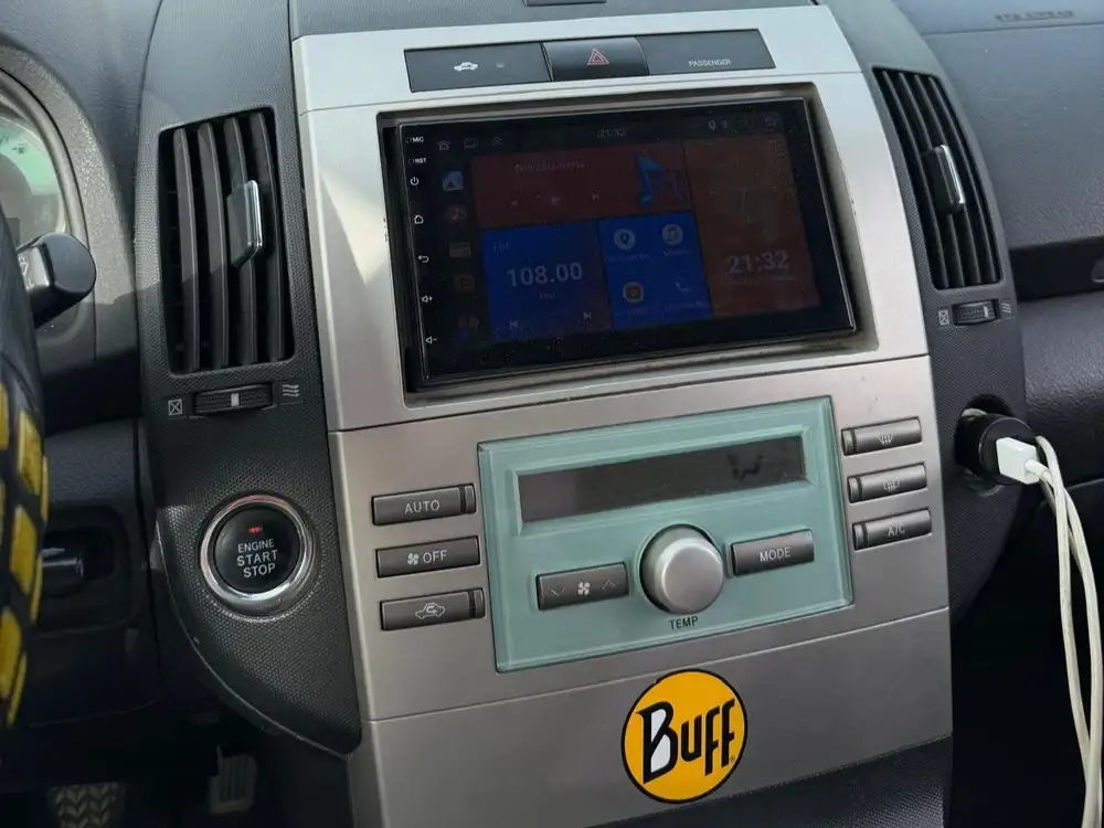 TOYOTA corolla verso