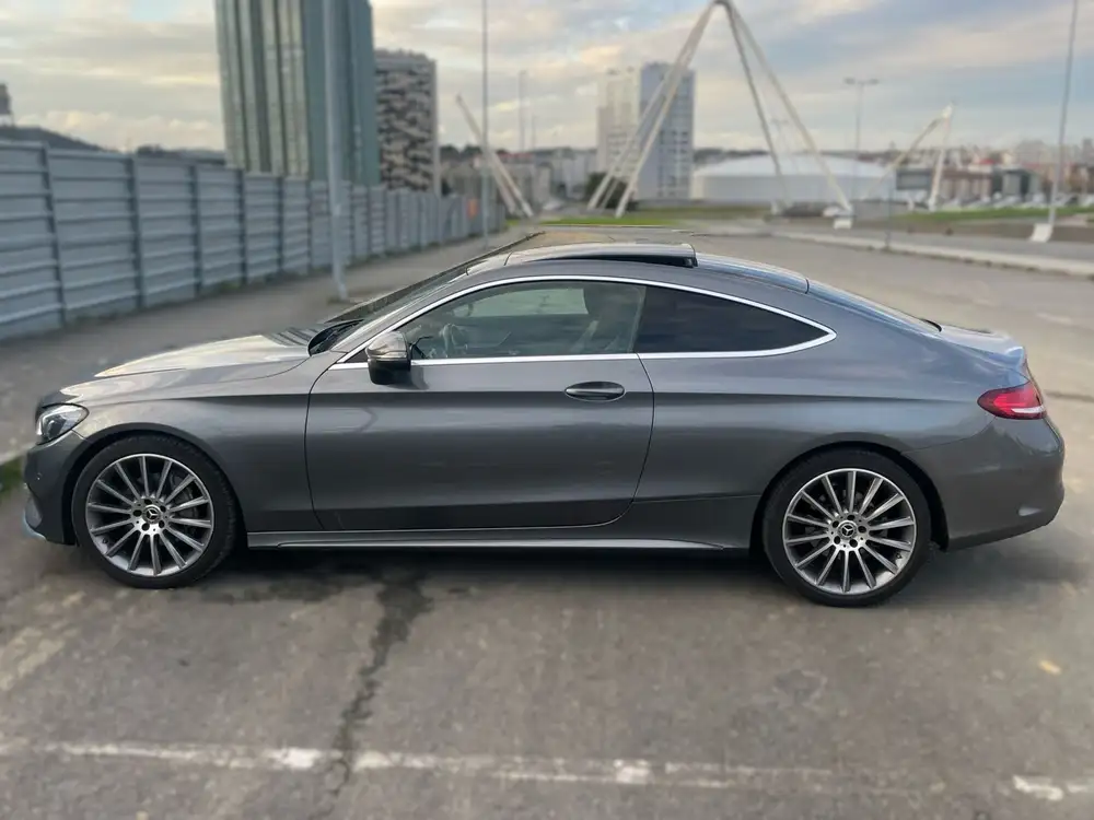MERCEDES clase c