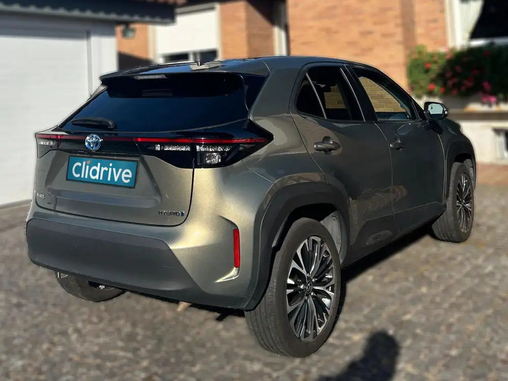TOYOTA yaris cross