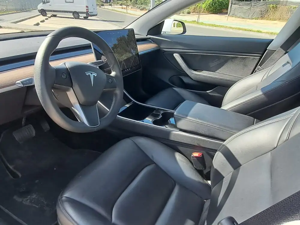 TESLA model 3