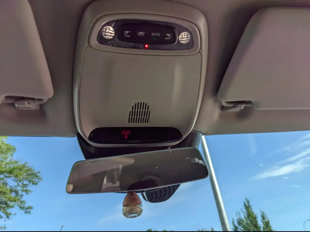 VOLVO V40 Cross country