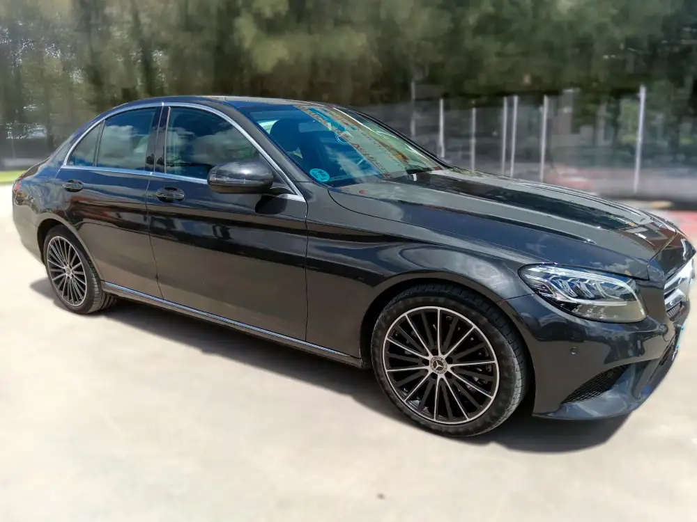 MERCEDES clase c