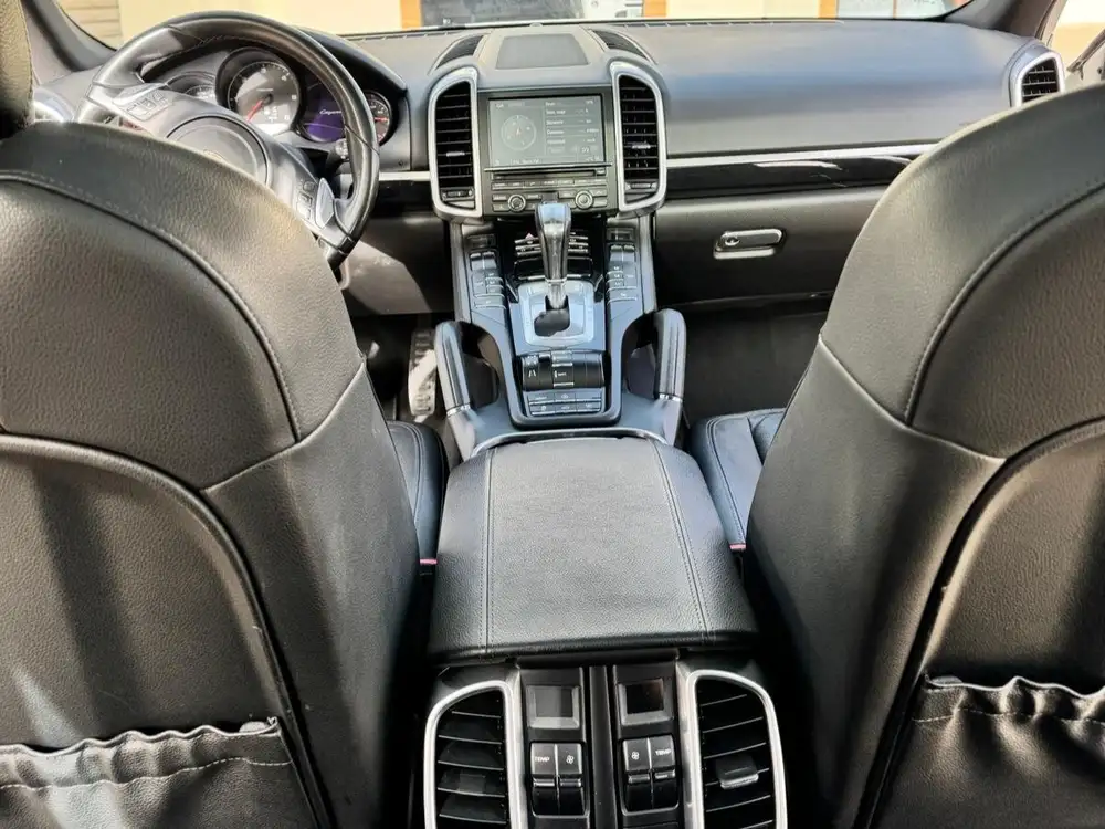 PORSCHE cayenne