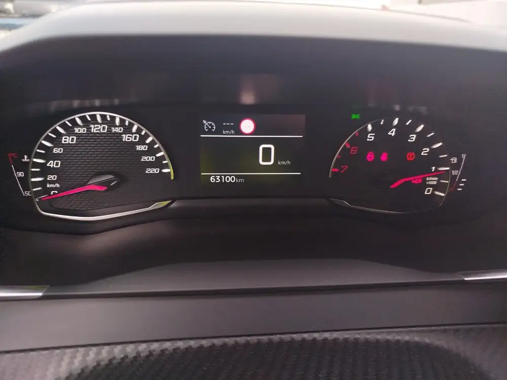 PEUGEOT 2008 - Foto 8 | Clidrive