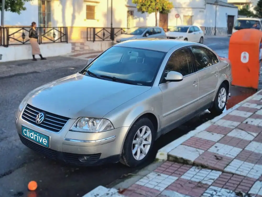 VOLKSWAGEN passat