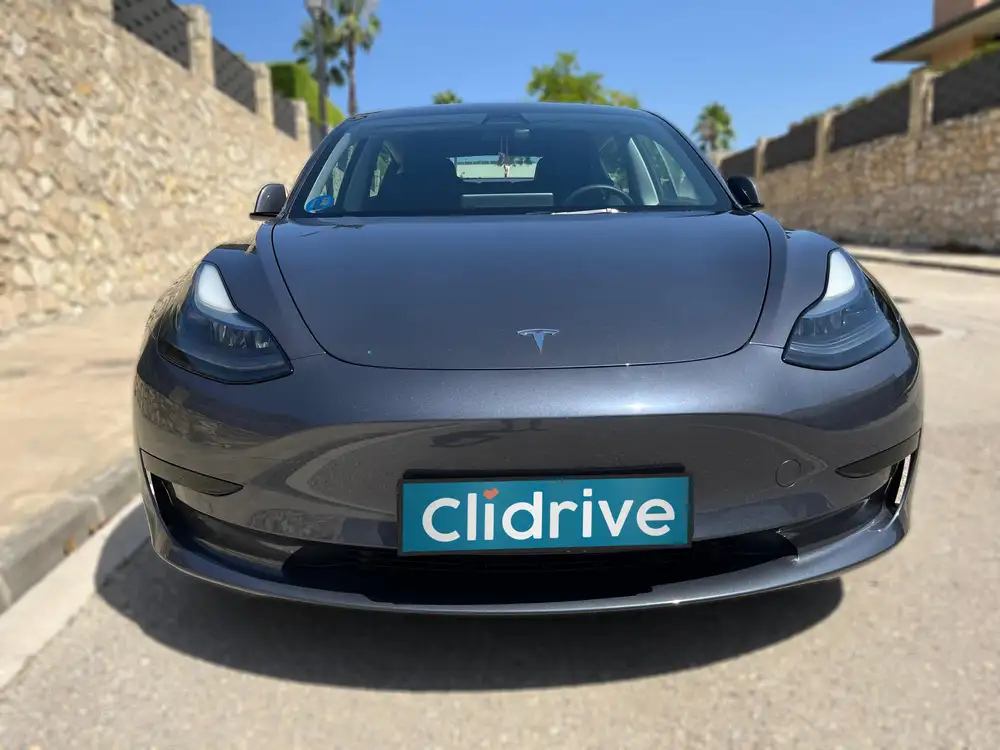 TESLA model 3