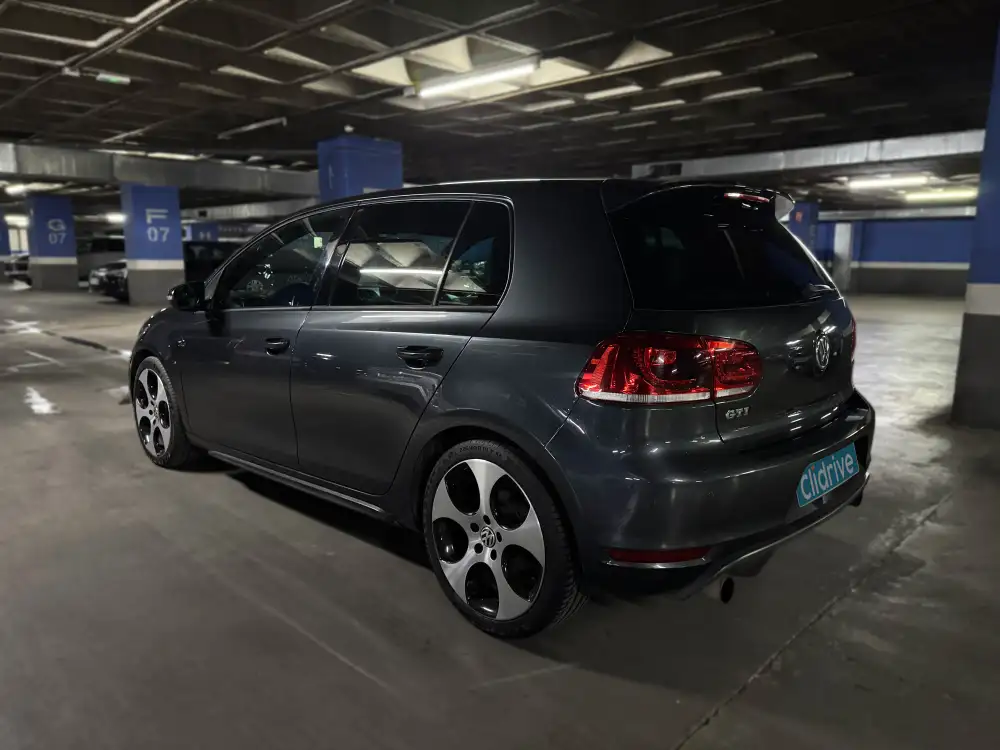 2.0 TSI 210cv DSG 6 vel GTI
