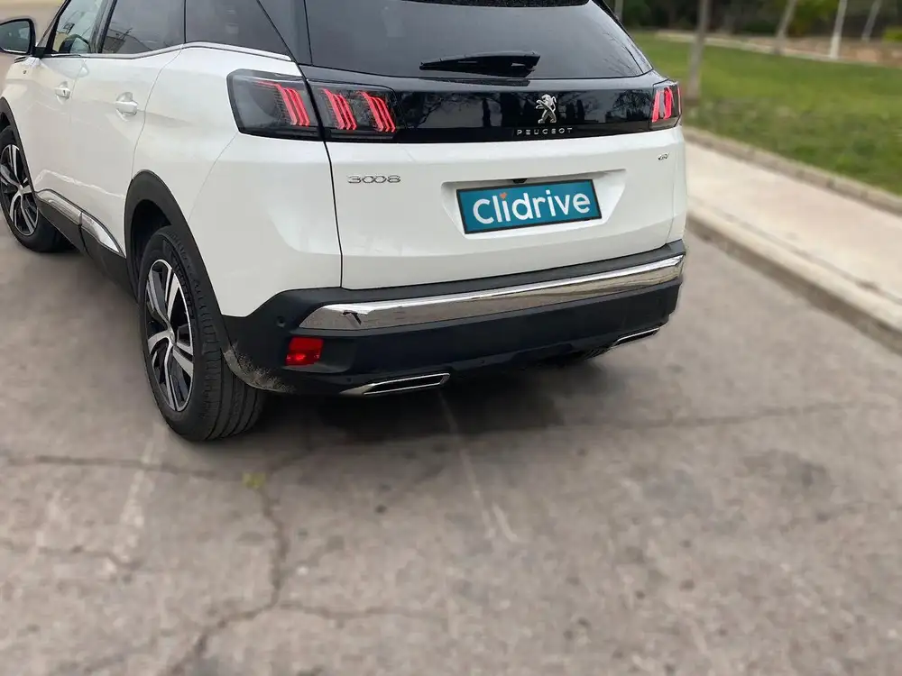 PEUGEOT 3008 hybrid