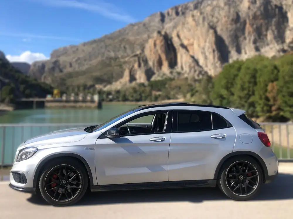 MERCEDES clase gla