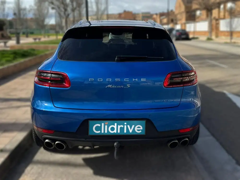 PORSCHE macan