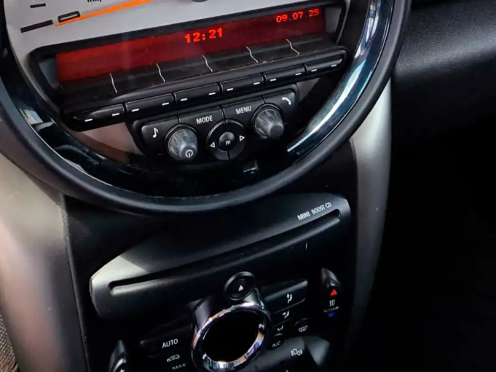 MINI paceman