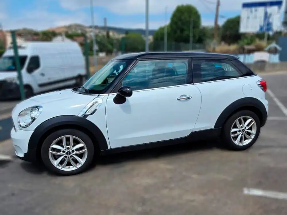 MINI paceman