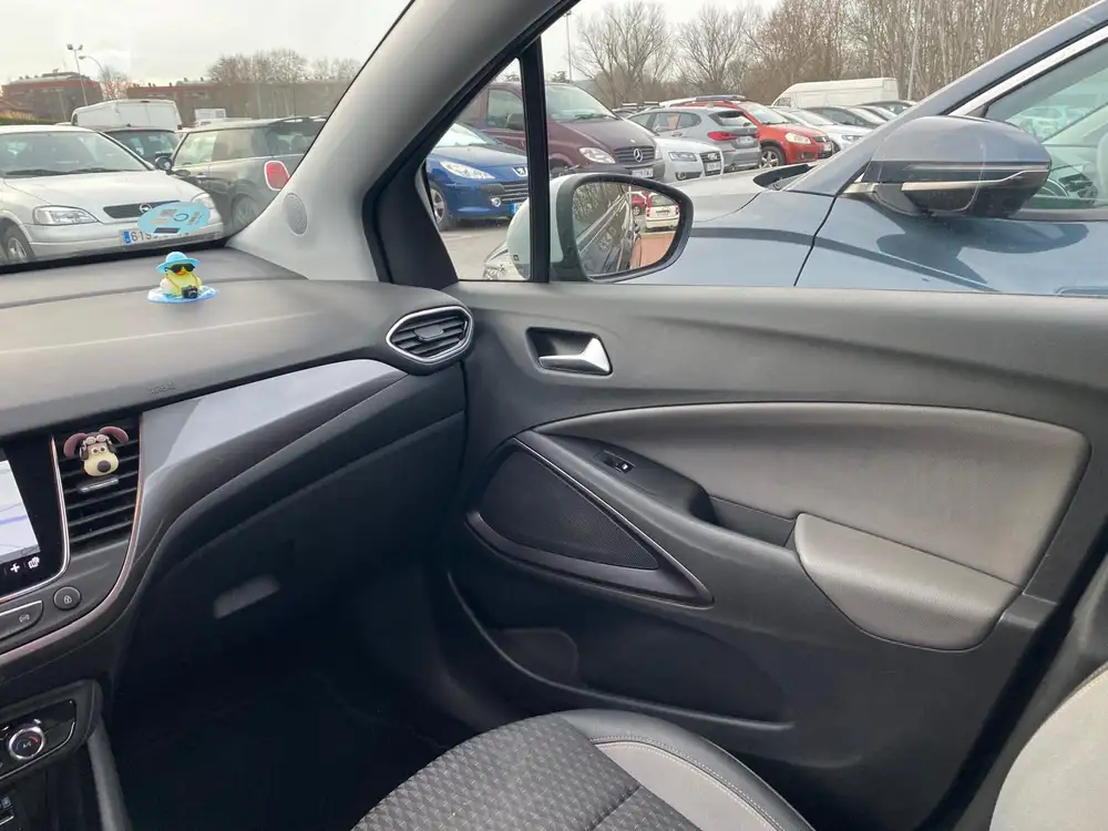 OPEL crossland x