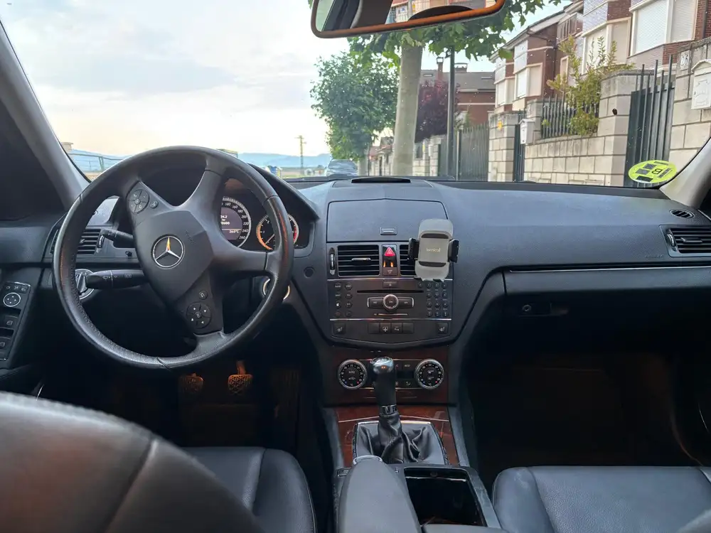 MERCEDES clase c