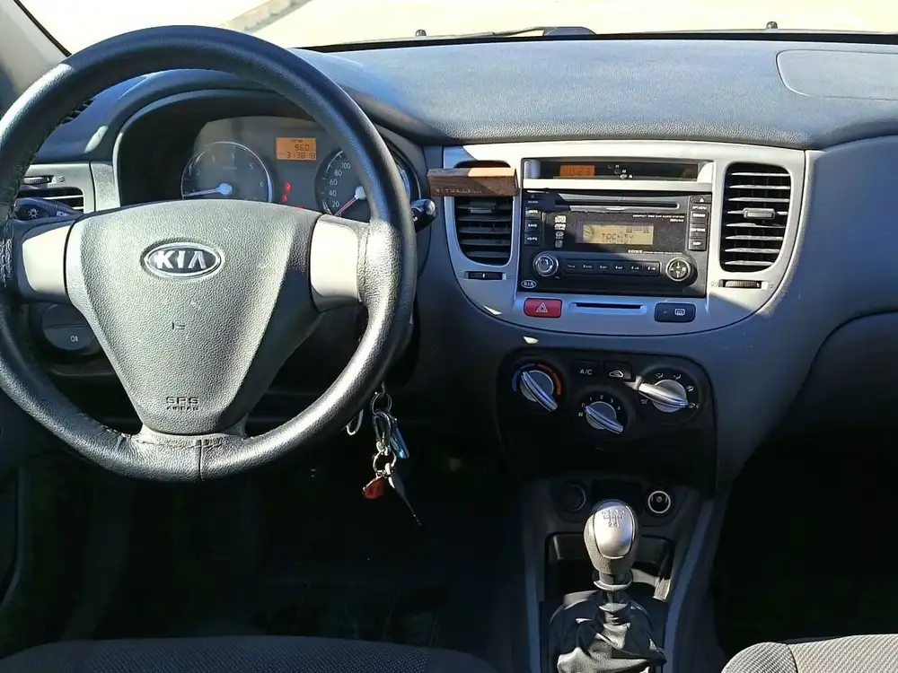 KIA rio - Foto 10 | Clidrive