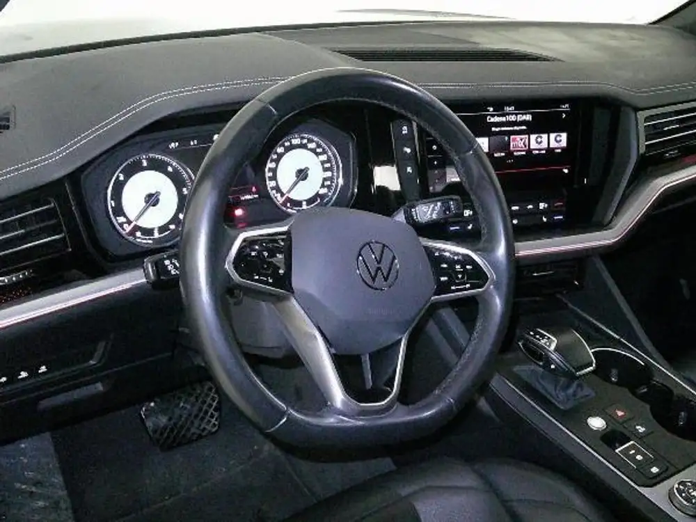 VOLKSWAGEN touareg - Foto 8 | Clidrive