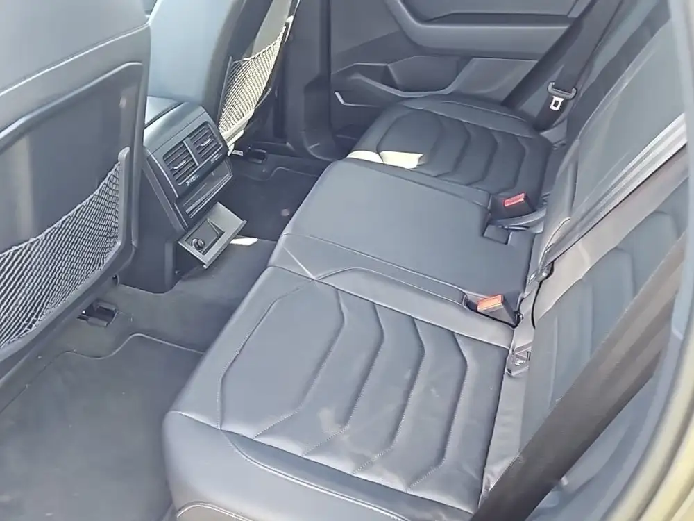 VOLKSWAGEN touareg - Foto 11 | Clidrive