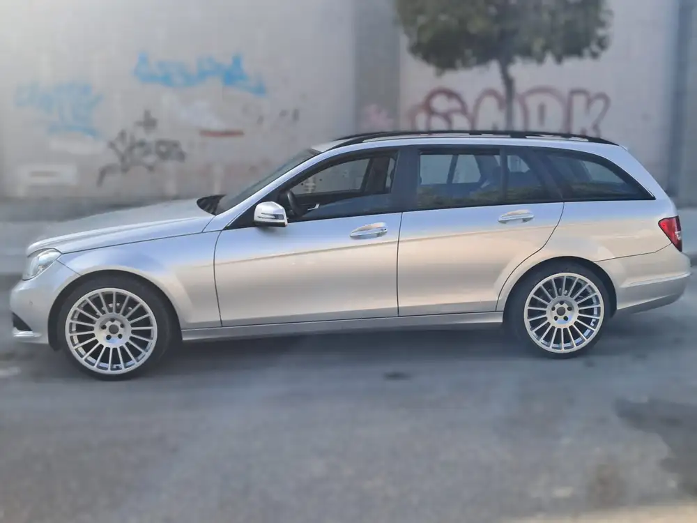 MERCEDES clase c - Foto 7 | Clidrive