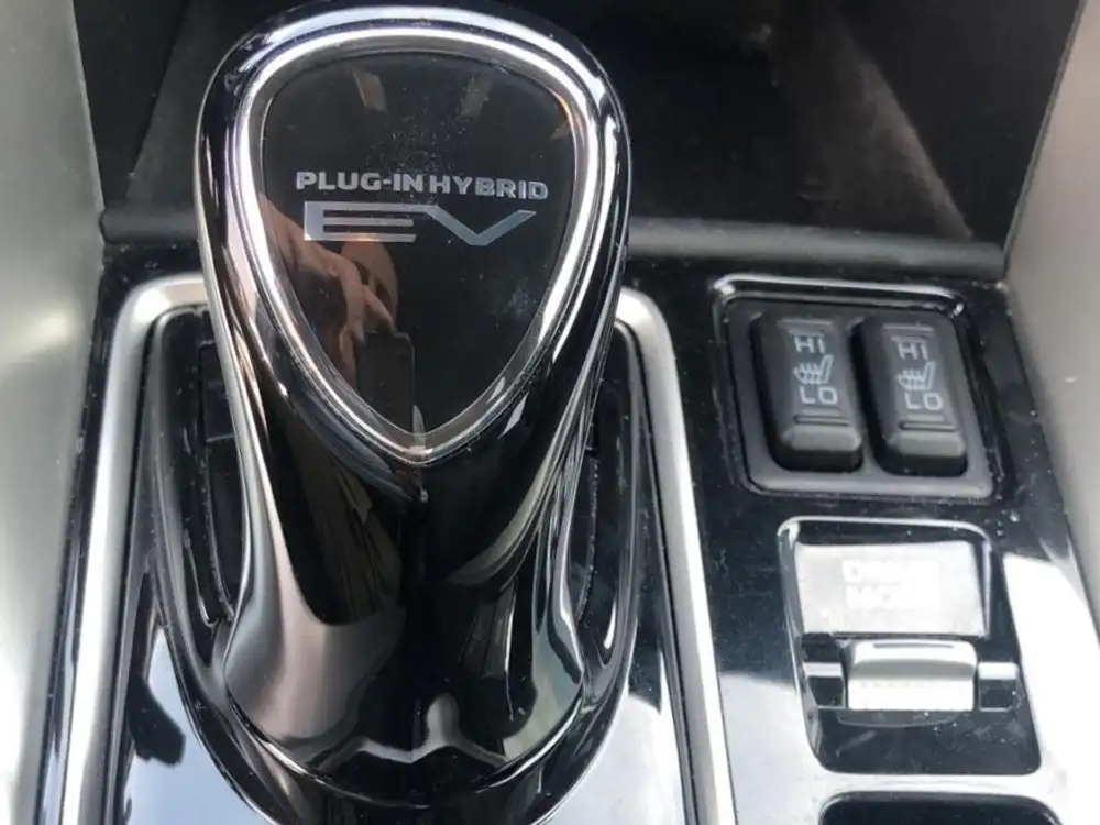 MITSUBISHI eclipse cross