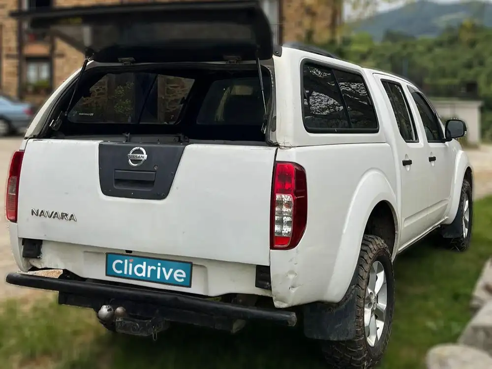 NISSAN navara