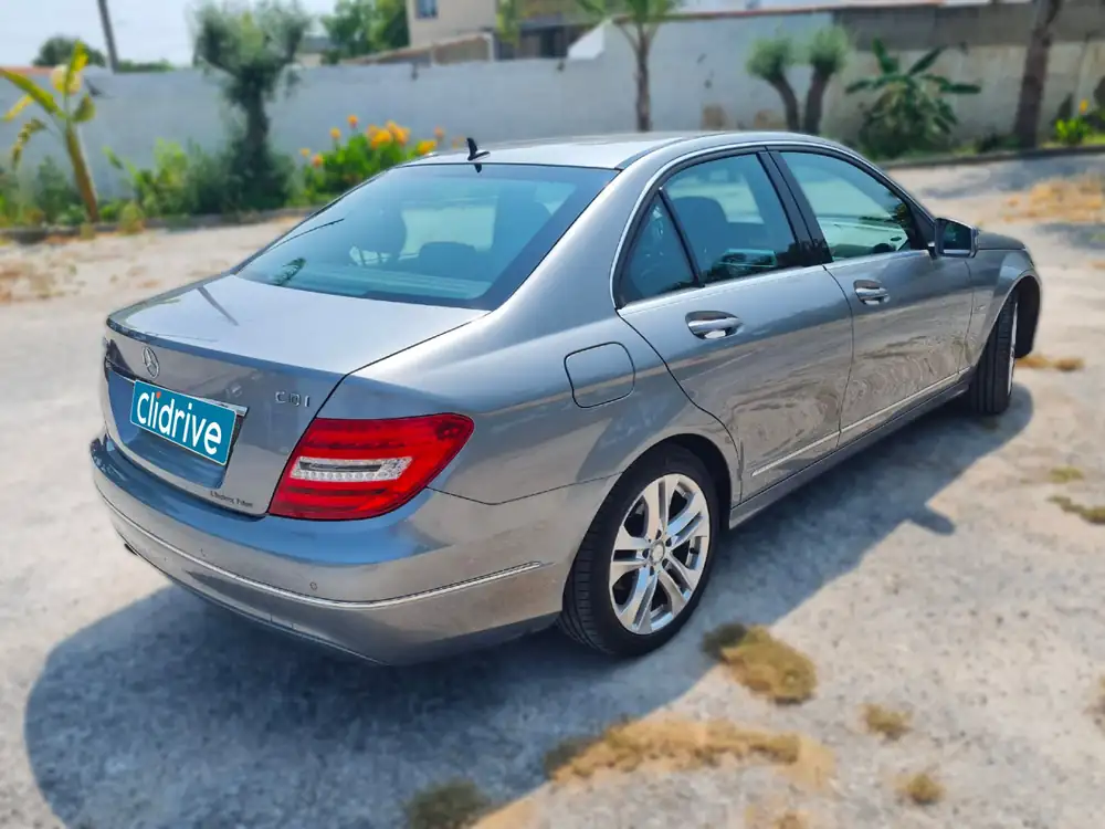 MERCEDES clase c