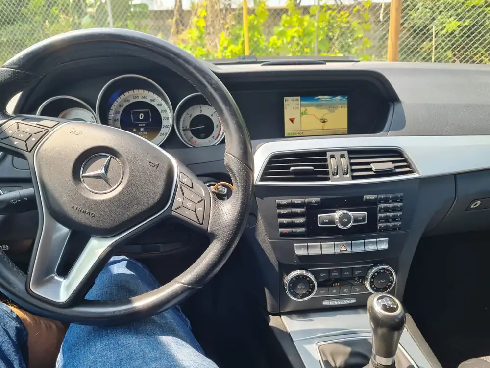 MERCEDES clase c