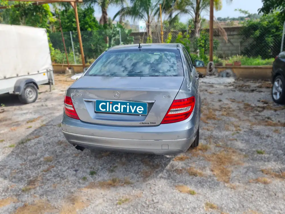 MERCEDES clase c