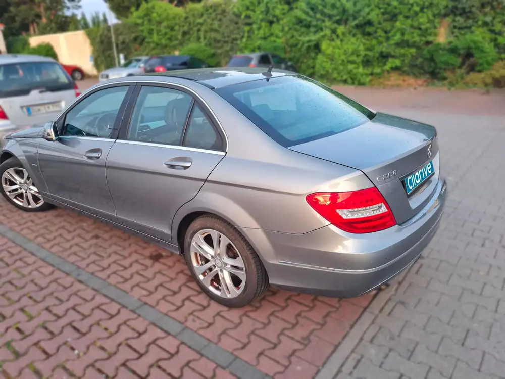 MERCEDES clase c