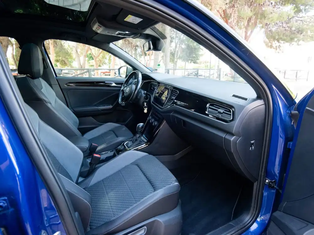 VOLKSWAGEN t-roc