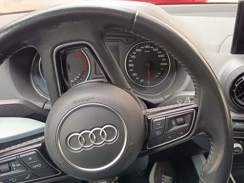 AUDI q2
