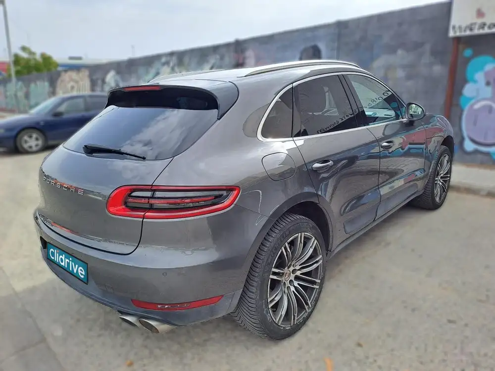 PORSCHE macan