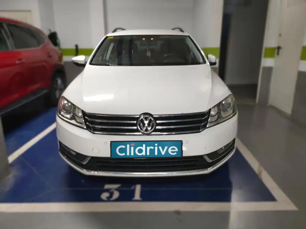 VOLKSWAGEN passat