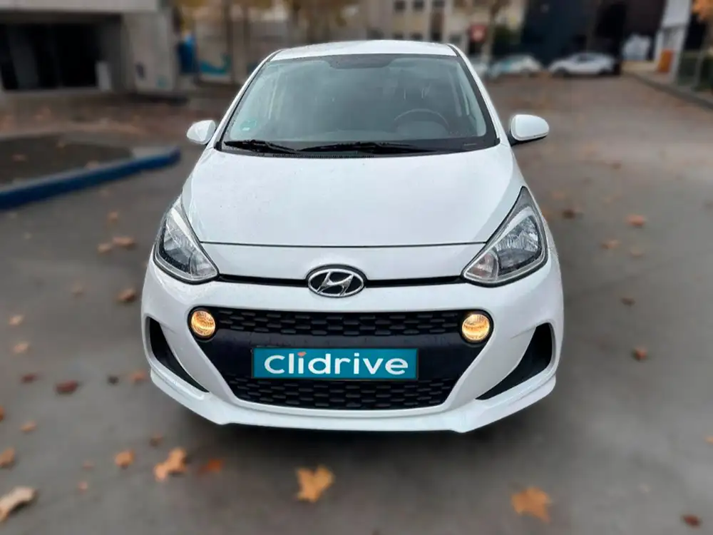 HYUNDAI i10